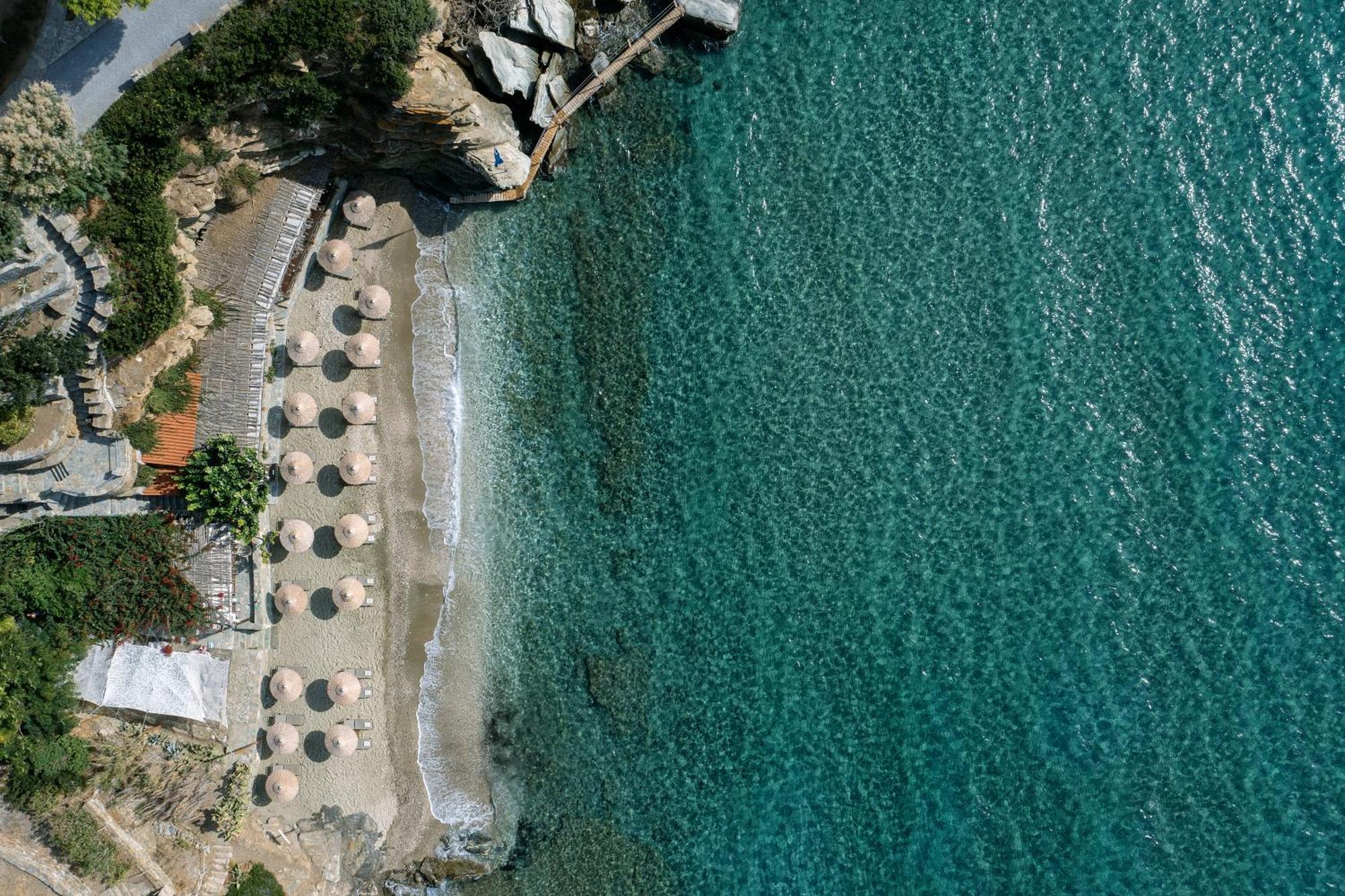 באטסי Aneroussa Beach Hotel מראה חיצוני תמונה